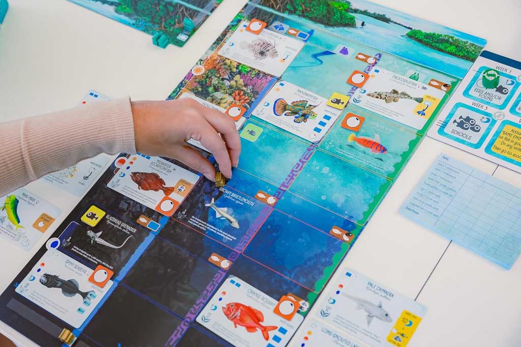 FINSPAN-STONEMAIER-GAMES-ANIMALS-HAND-DRAFTING-EDUCATIONAL-STRATEGY-BOARD-GAMES-WARMONGER-GAMES-MALTA-1